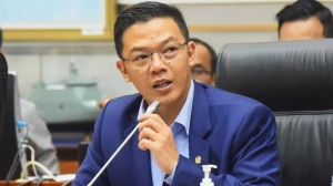 Wakil-Ketua-Harian-Partai-Gerindra-Sugiono-3245456