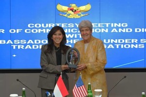 Meutya Hafid & Marisa Lago