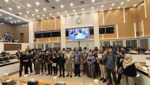 Civil groups urge DPR to drop the 1999 Forestry Law amendment