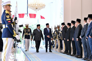 President Prabowo Subianto held the Annual Consultation Meeting with visiting Malaysian Prime Minister Anwar Ibrahim at the Merdeka Palace