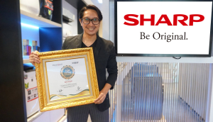 026-Pandu-Setio-Mewakili-Sharp-Indonesia-Saat-Penganugerahan-Top-CSR-of-The-Year