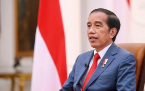 presiden-jokowi-saat-memberikan-keterangan-pers-terkait-pelantikan-kpu_220412182436-629